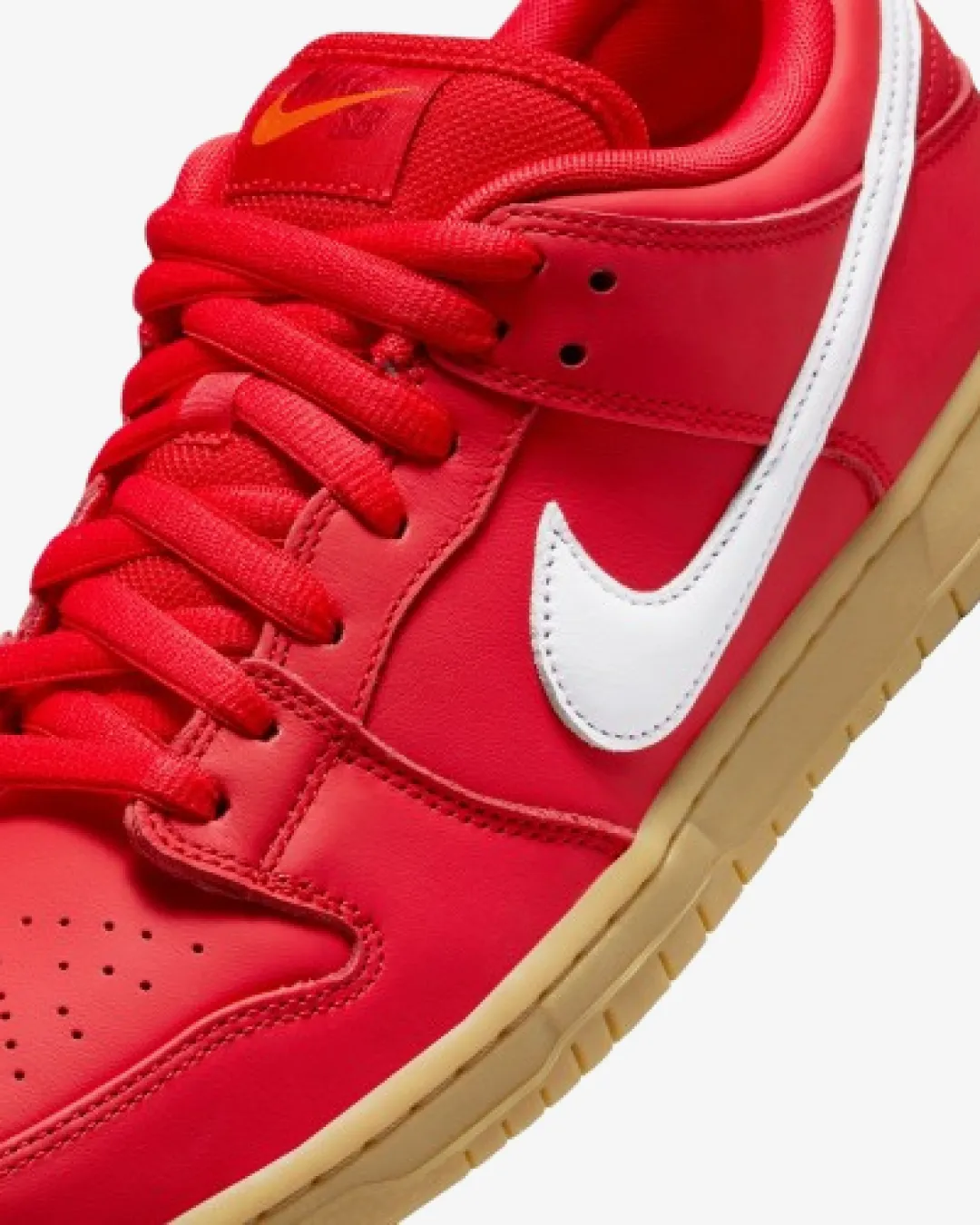 Nike SB Dunk Low Pro 'University Red' Sneakers