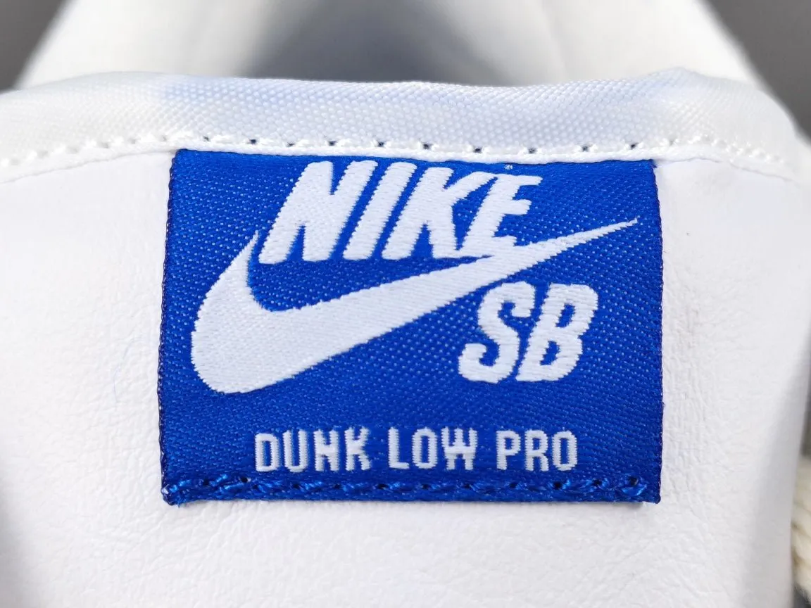 NIKE SB DUNK x FLY STREETWEAR GARDENIA