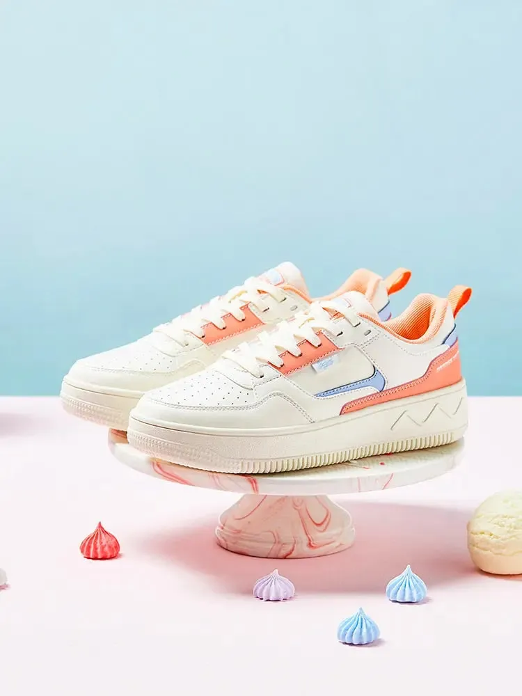 "Air Force Chic Sneakers". Womens Sports Shoes lowtop sneakers