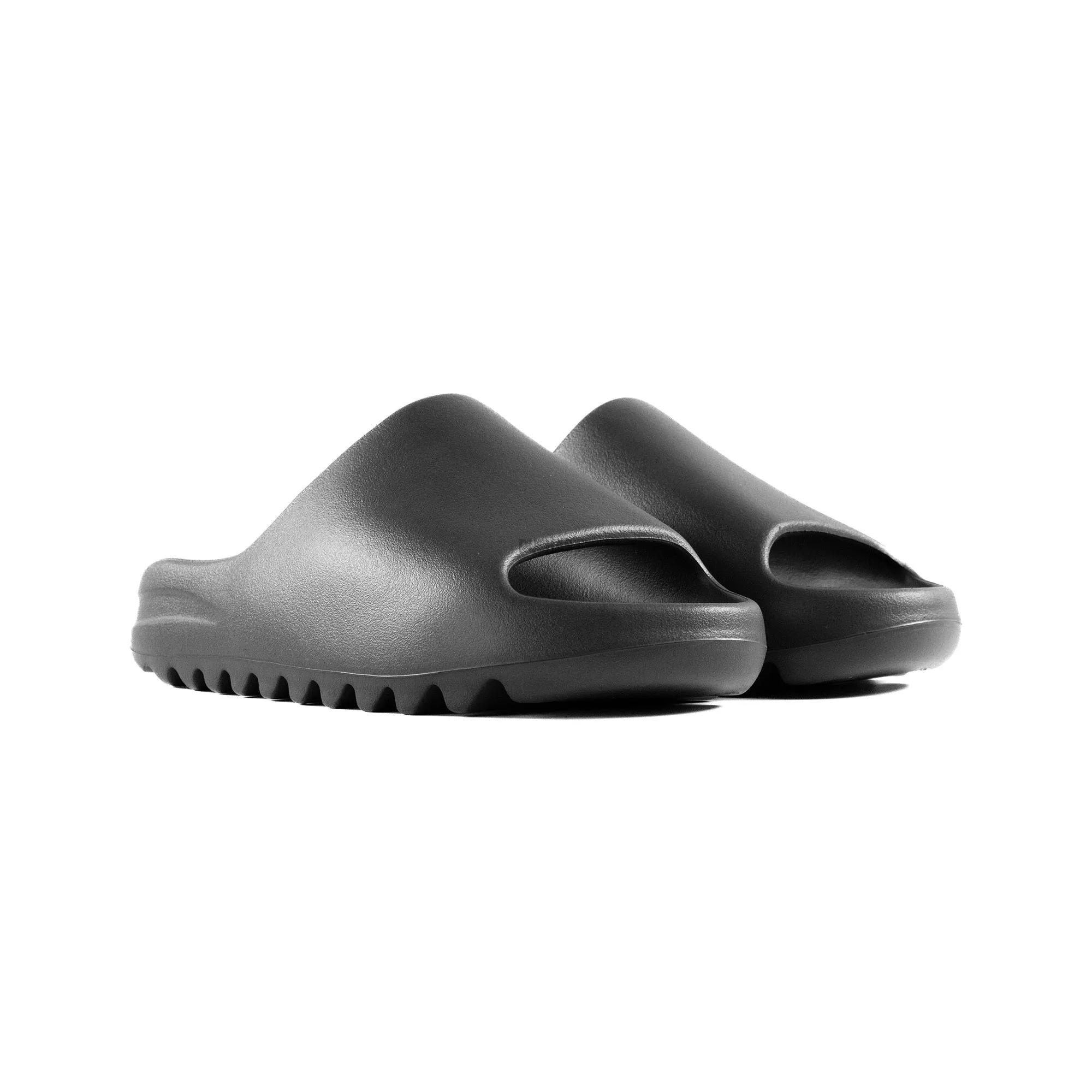 Yeezy Slides 'Dark Onyx' (2024)