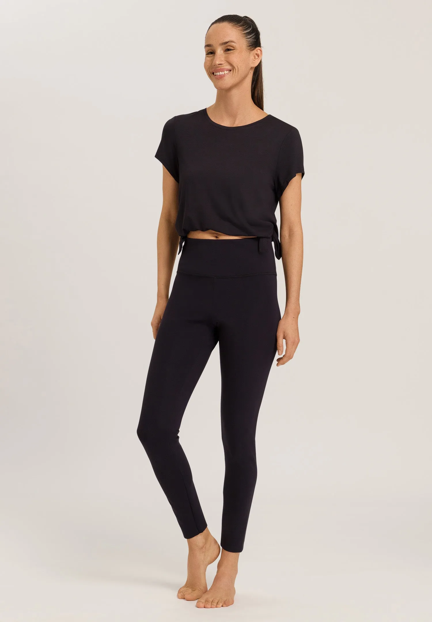 Yoga Flowy Round Neck Top | Black Beauty 78795-2199